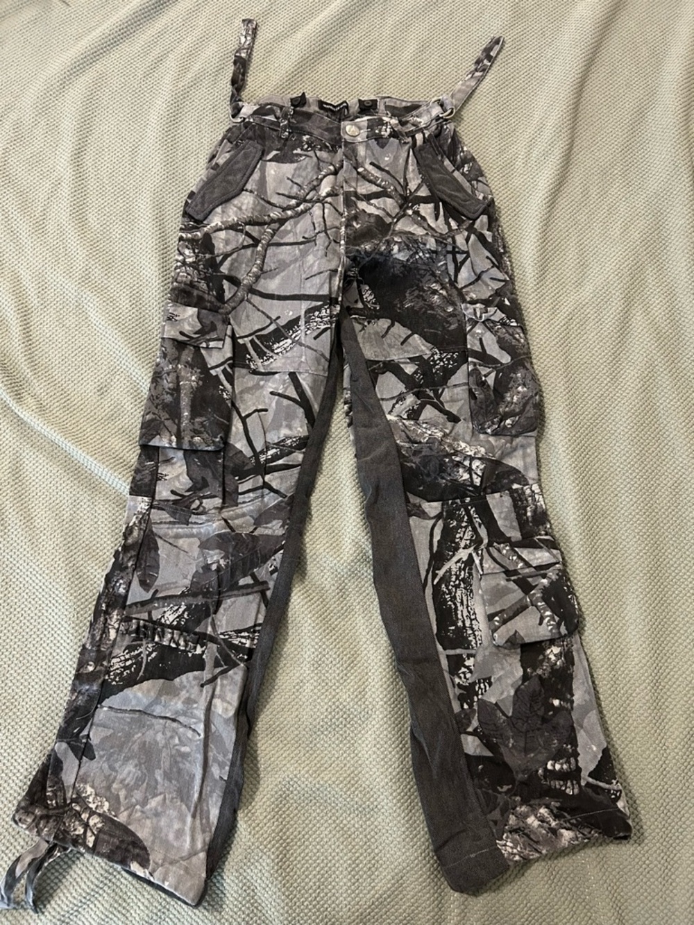 Maniere De Voir Camo Cargo Pants